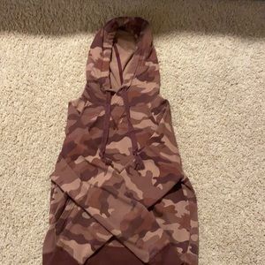 maroon camo sweatshirt with a hood